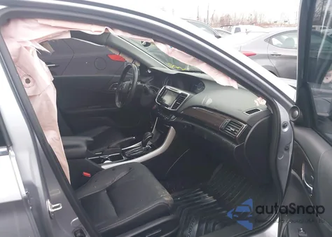 2017 Honda Accord Touring V6 from USA, damaged, VIN 1HGCR3F9XHA029331